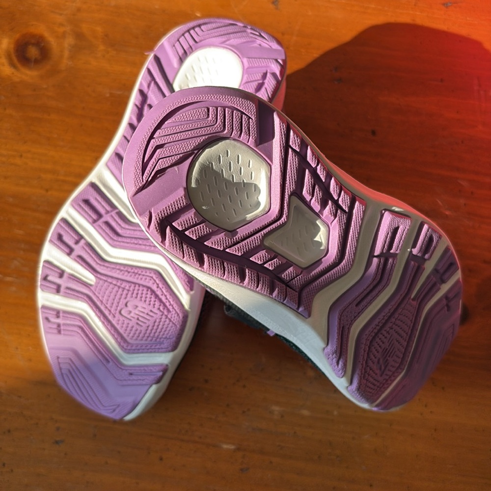 New Balance sneakers 🌻 - Picture 5 of 9